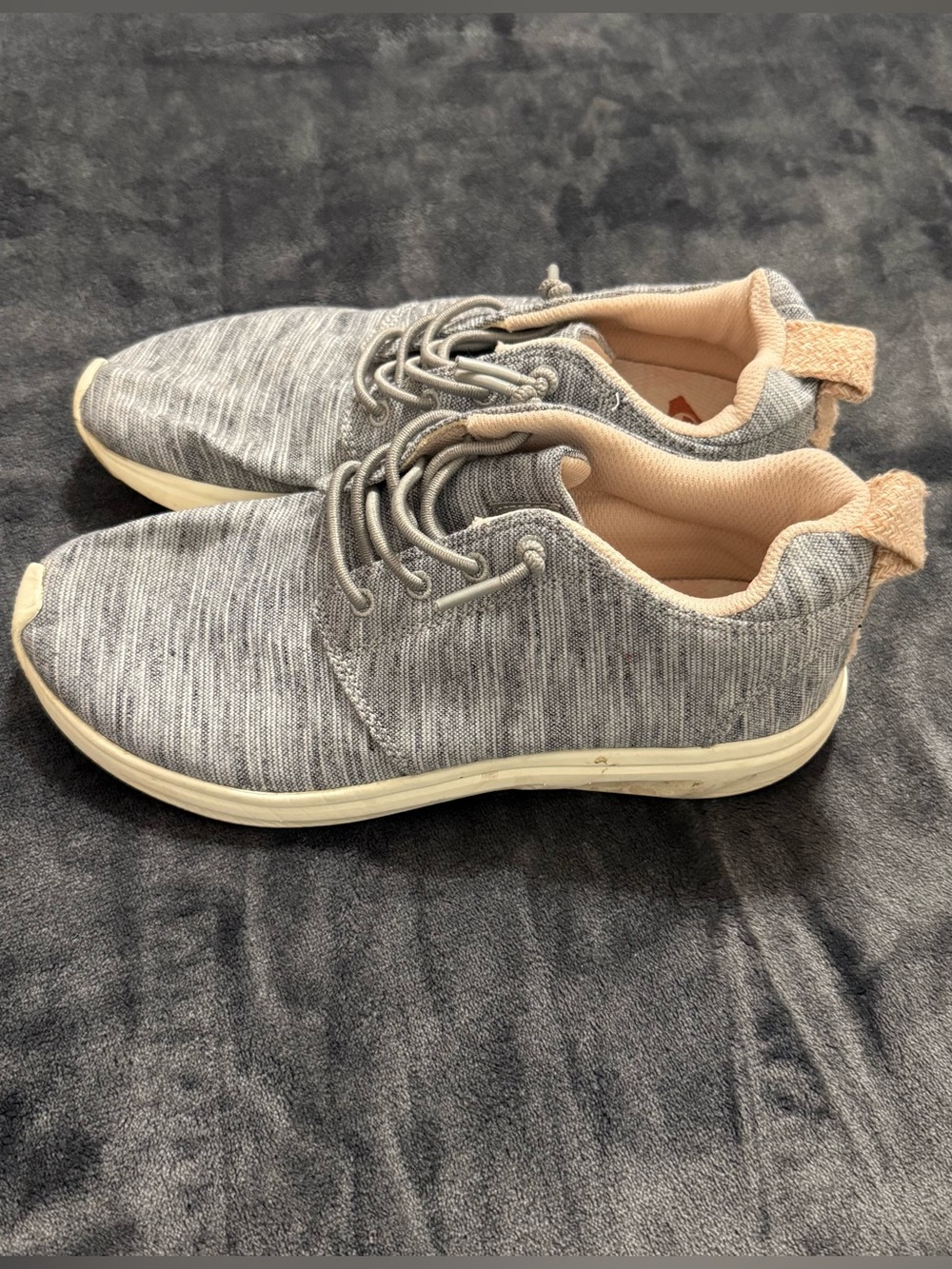 Roxy Women's Gray Knit Sneakers with Blush Interior